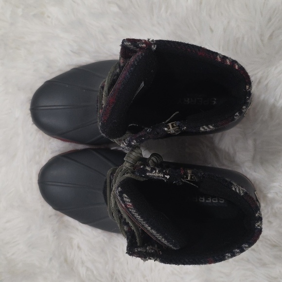 Sperry Saltwater Plaid Wool Duck Boots. Size 6 - Picture 4 of 9